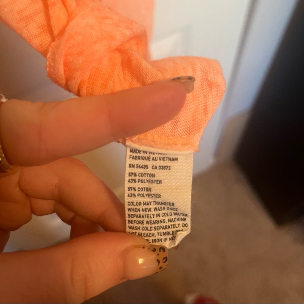 American Eagle Coral Tank Top Size M - Picture 4 of 4